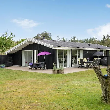 Feriehus 4 Bedroom Beautiful In *