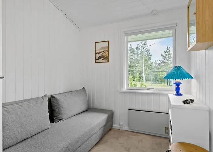 4 Bedroom Beautiful In