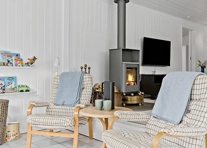 4 Bedroom Beautiful In *